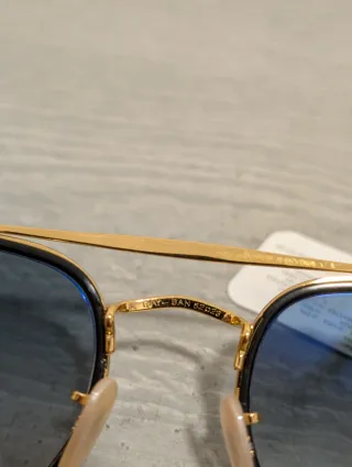 Occhiali da sole Ray-Ban The Marshal II oro nero