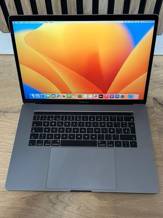 MacBook Pro 15 Intel Core i7 16GB RAM