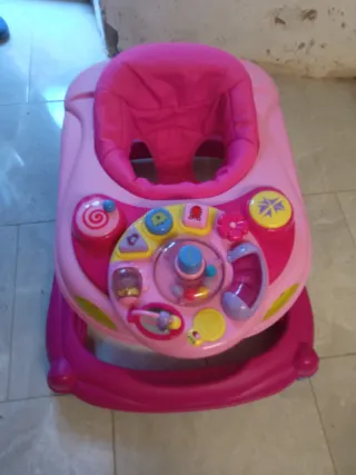 Andador infantil rosa