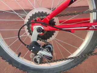 Bicicleta infantil B-PRO 20" roja