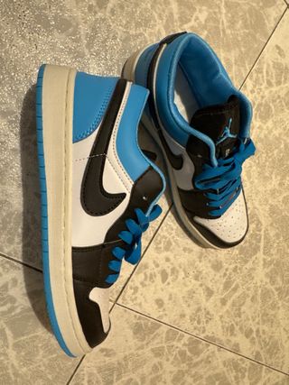Zapatillas Nike Air Jordan Low Azules y Blancas