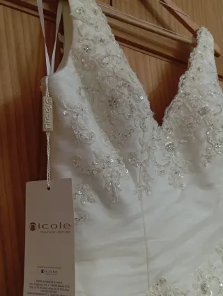 Vestido de Novia Nicole Fashion Group Blanco