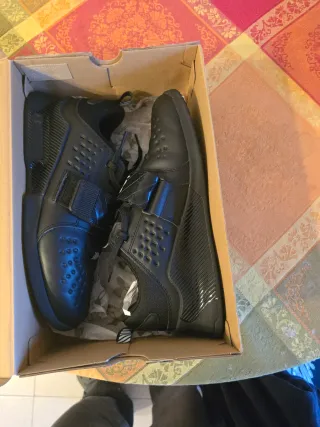 Scarpe UA Reign Lifter 42