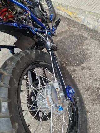 Yamaha DT 80 Enduro restaurada