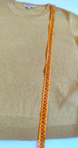 Jersey amarillo con pañuelo