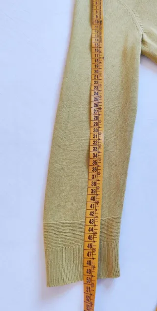 Jersey amarillo con pañuelo