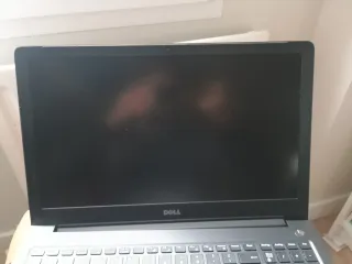 Dell Vostro 15 5568 i5 8gb m2 256gb