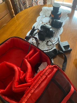 Cámara Canon EOS 1300D + Accesorios