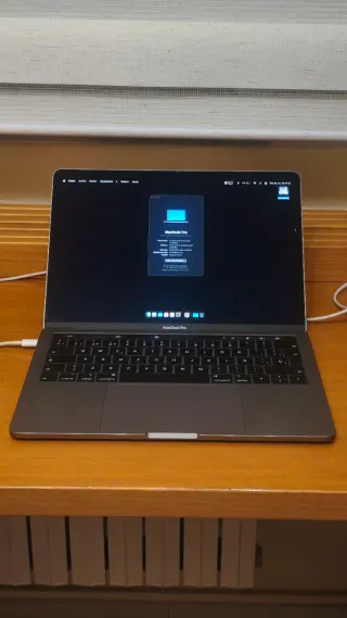 MacBook Pro 13 2019 i5 16GB RAM