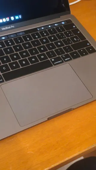 MacBook Pro 13 2019 i5 16GB RAM