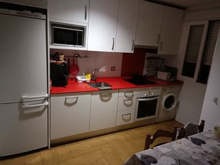 Alquilo habitación al lado de Plaza de Toros.