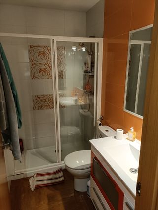 Alquilo habitación al lado de Plaza de Toros.