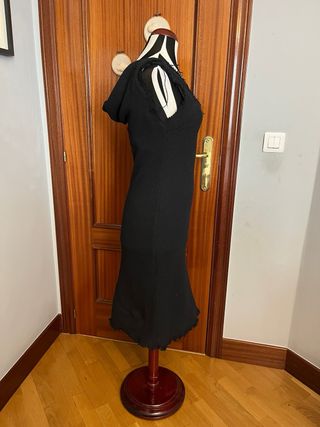 Vestido midi desflecado negro