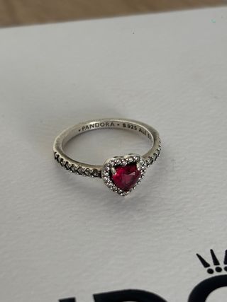 Anillo Pandora Corazón Rojo