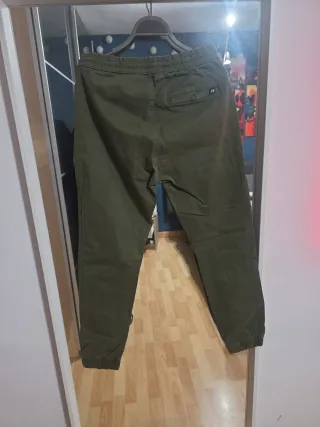 Pantalón Jogger Pull and Bear Verde Talla XS