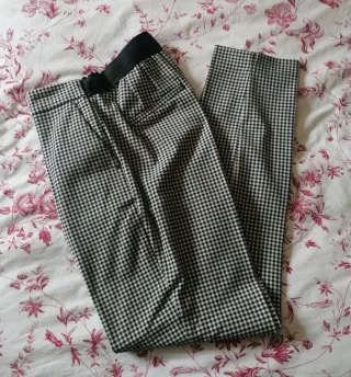 Pantalón Zara Cuadros Blanco y Negro