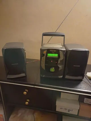 Mini cadena Grundig CD/Radio/Cassette