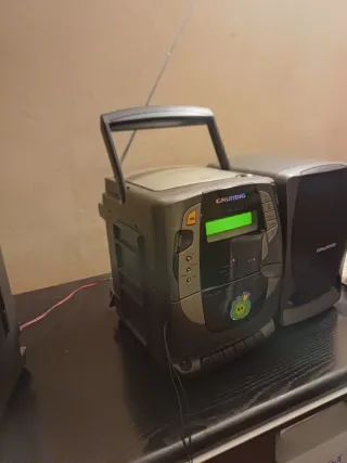 Mini cadena Grundig CD/Radio/Cassette