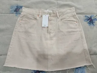 Falda vaquera Mango beige talla L