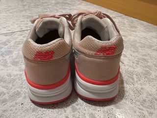 Zapatillas New Balance 997H Rosa y Turquesa