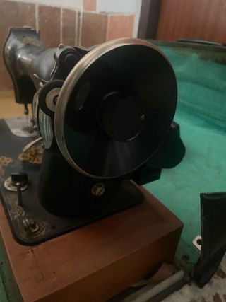 Máquina de coser UNION Rusa antigua