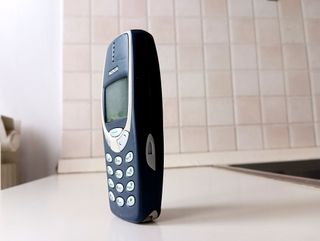 Nokia 3310 Originale + Batteria + Caricabatteria