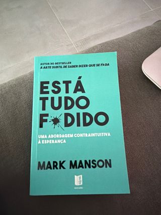 Livro Está Tudo Fodido Mark Manson