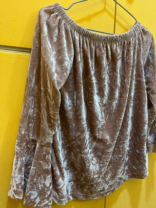 Maglia ciniglia rosa spalle scoperte rosa cipria