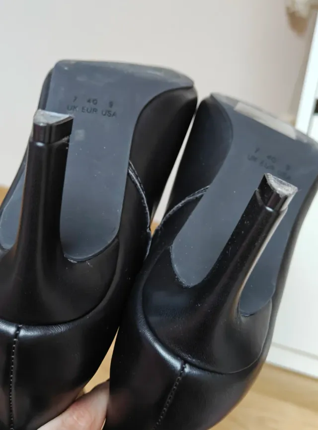 Botas negras altas Primark seminuevas