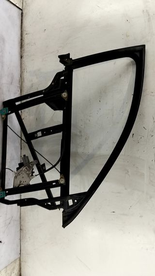 ELEVALUNAS DELANTERO DERECHO AUDI A6 BERLINA (4B2)