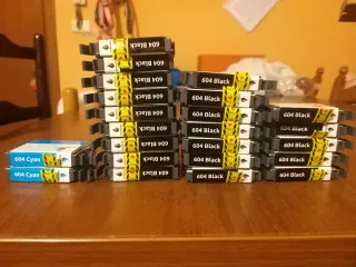 Stampante Epson Workforce WF-2935 con cartucce