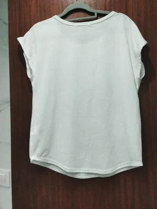 Camiseta Shein Mariposas Talla S nueva