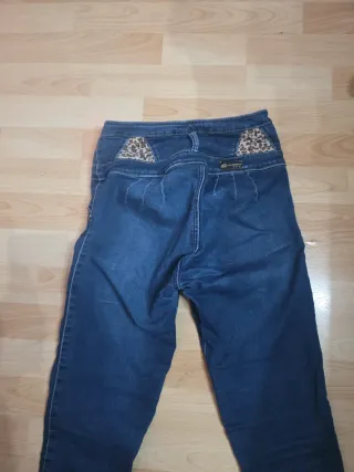 Pantalón Vaquero Push Up Colombiano