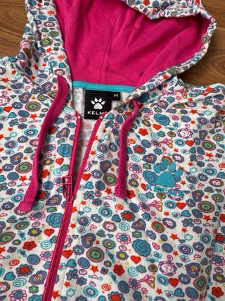 Conjunto deportivo Kelme estampado