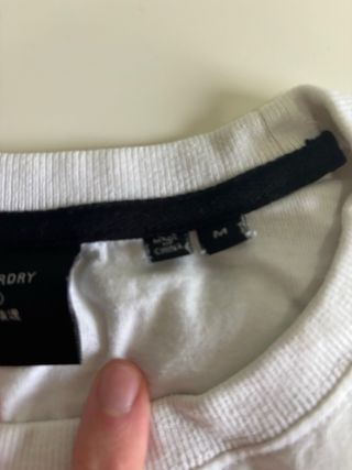 Lote 2 Camisetas Blancas Puma y Superdry Talla Úni