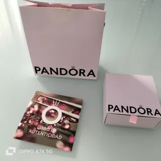 Bolsa y caja Pandora rosa