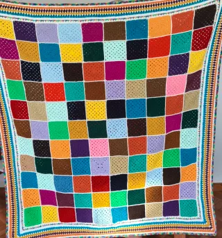 Manta tejida a ganchillo "Mar Azul"