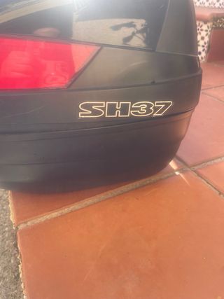 Baúl para moto negro