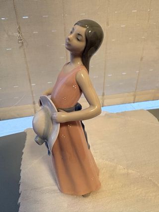 Figura Lladró  "Pamela Plantada!