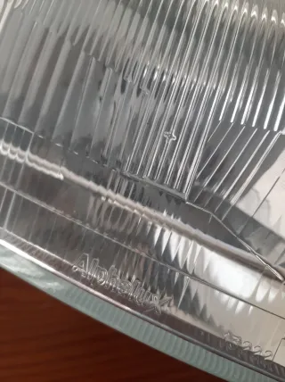 Farol Fiat Punto Direito