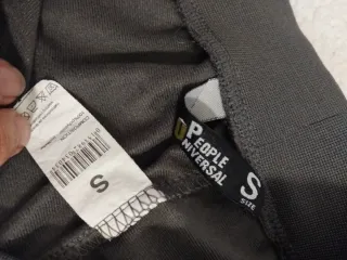 Pantalón deportivo de la marca Up