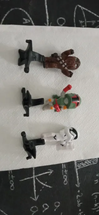 Muñecos Kinder Star Wars.