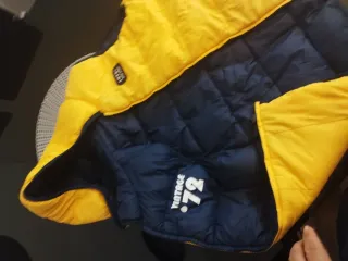 Chaleco reversible niño azul y amarillo