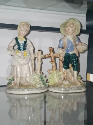 Pareja Figuras Porcelana Niños