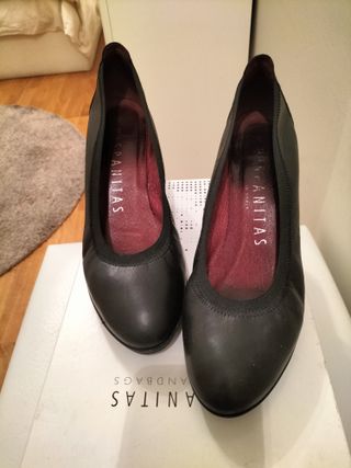 Zapatos de piel negro