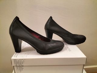 Zapatos de piel negro