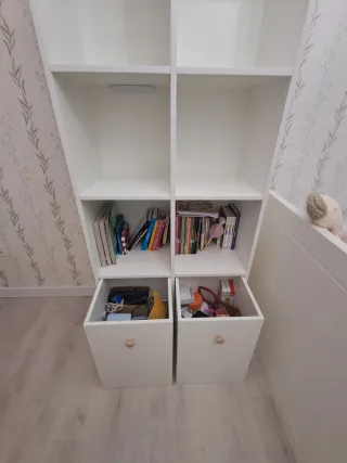 Estantería DM Blanca Medidas alto 180 Ancho 80cm