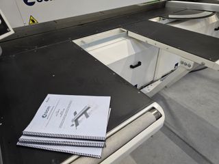 Sierra escuadradora SCM Class PX 350i