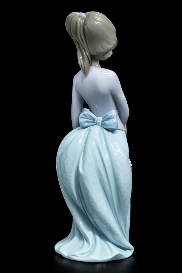 Figura Lladro Porcelana Mujer Cesta Flores