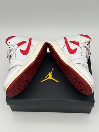 Nike Air Jordan 1 Mid SE (GS) naranja Blanco